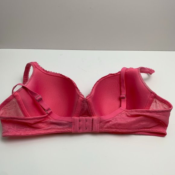 Victoria's Secret Pink Lace Body By Victoria Lightly Lined Demi Bra - Picture 2 of 6